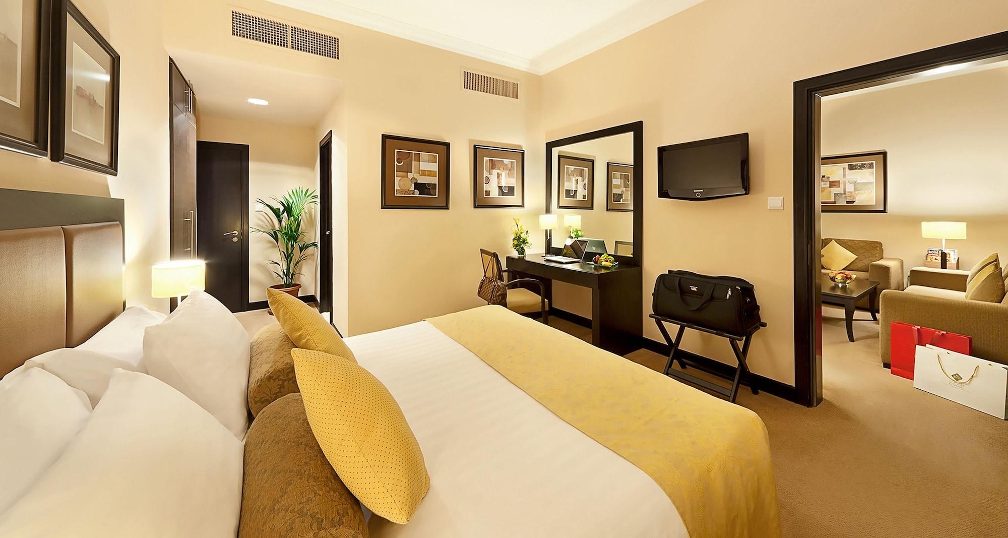 Al Manzel Hotel Apartments Abu Dhabi Exterior photo