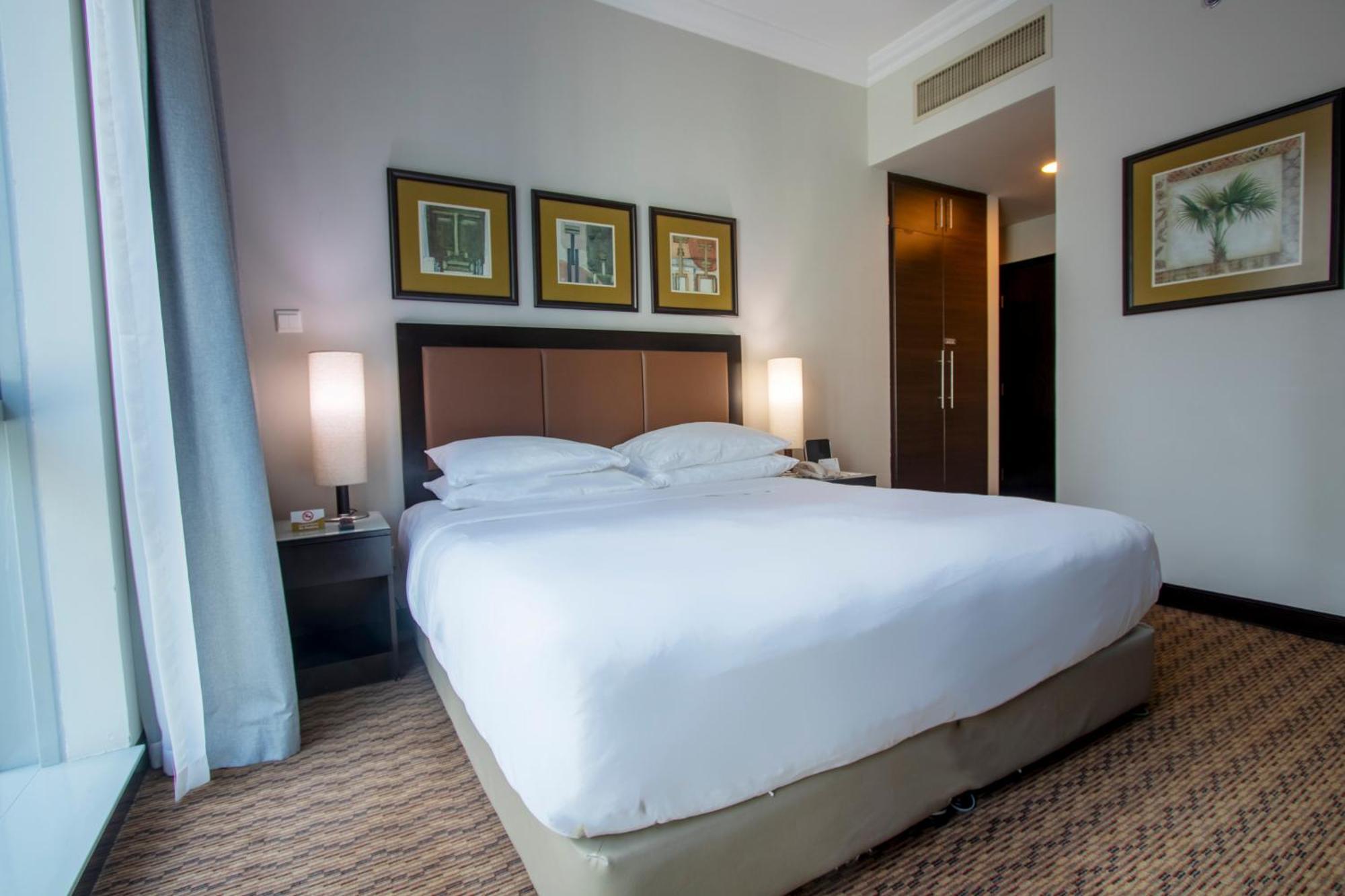 Al Manzel Hotel Apartments Abu Dhabi Exterior photo